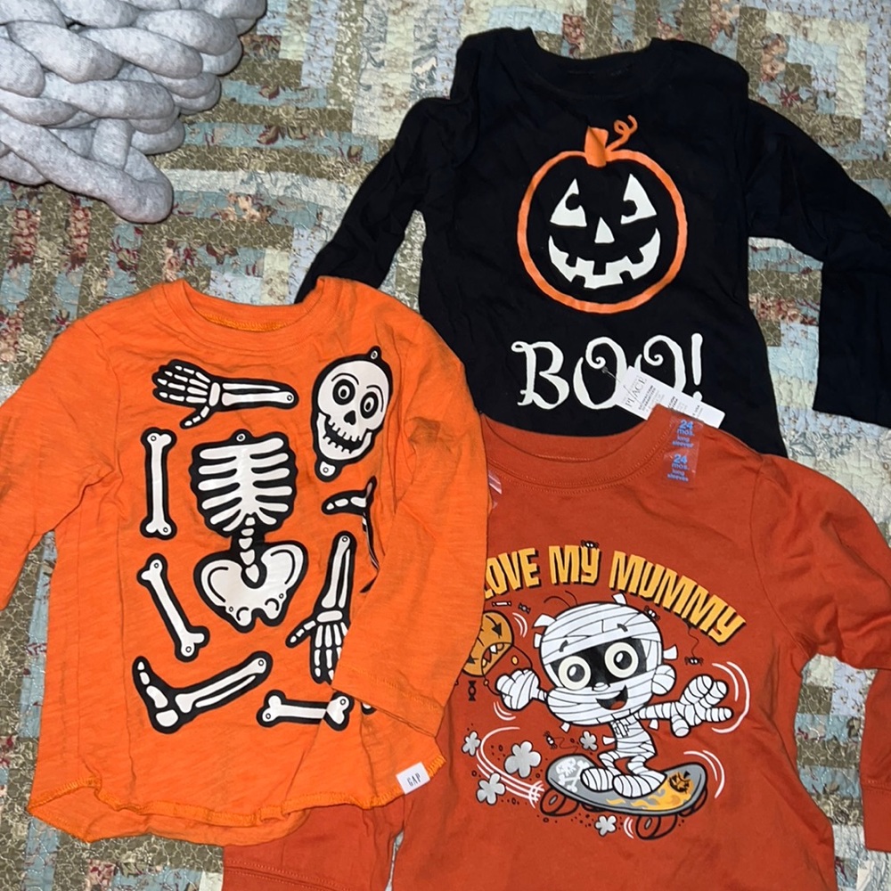 Lot of 3 Halloween shirts, skeletons, mummy--2T